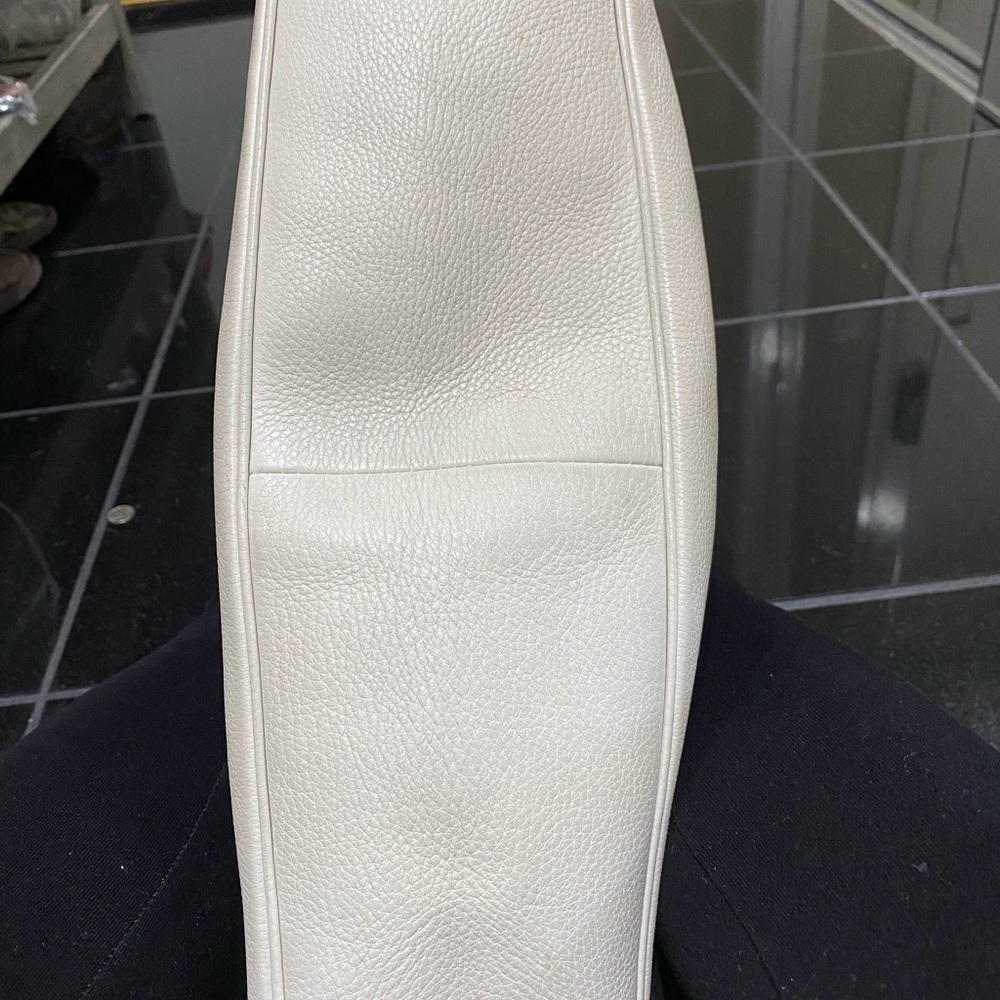 Gucci GG Canvas Bamboo Hobo Bag - Picture 2 of 8